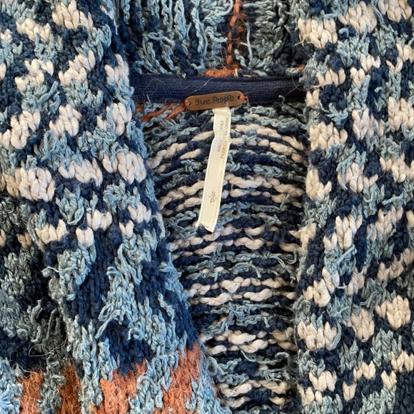 Free People Sweater - Picture 5 of 6